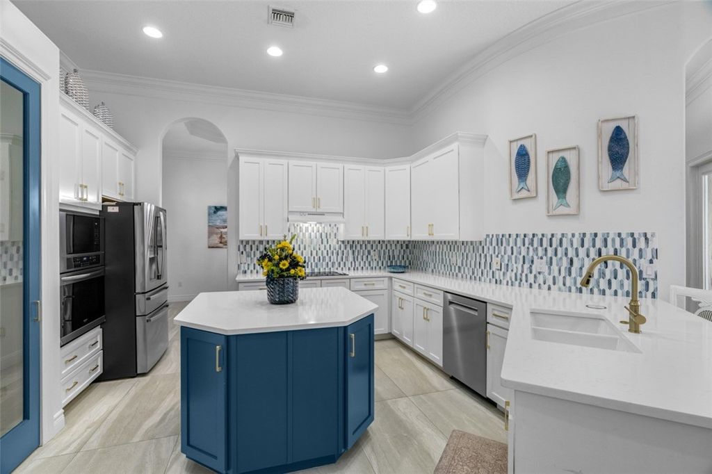 1413 W Island Club Square, Vero Beach, FL 32963