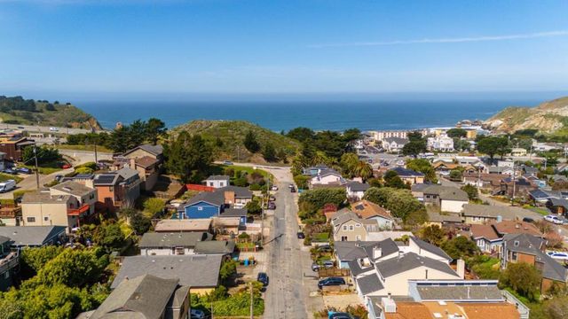495 Ebken Street, Pacifica, CA 94044