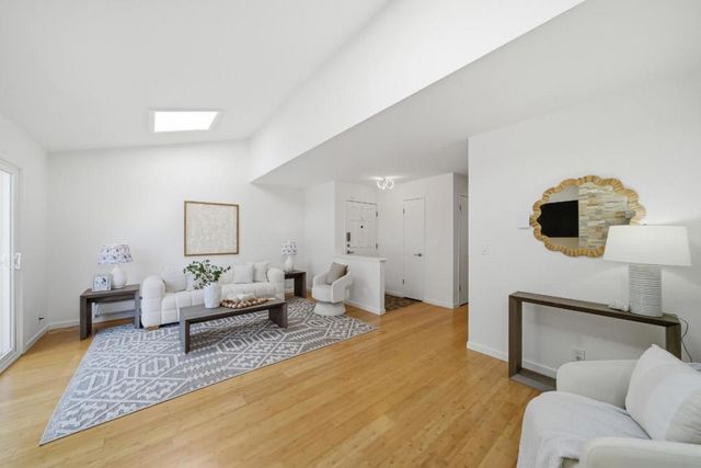 495 Ebken Street, Pacifica, CA 94044