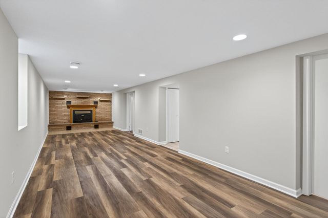 2850 119th Avenue NW, Coon Rapids, MN 55433