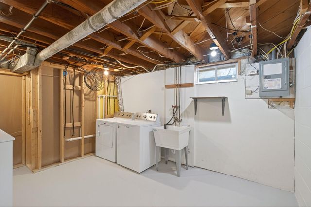 2850 119th Avenue NW, Coon Rapids, MN 55433