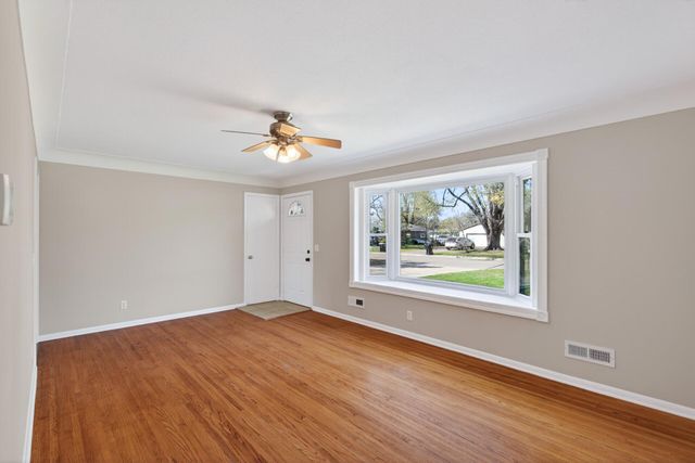 2850 119th Avenue NW, Coon Rapids, MN 55433