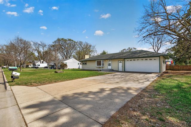 2850 119th Avenue NW, Coon Rapids, MN 55433
