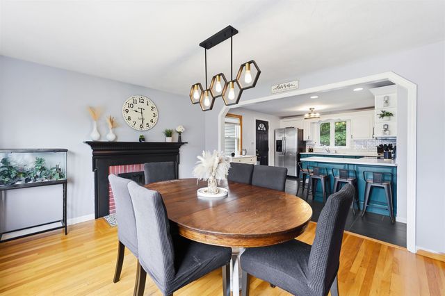 22 Colonial Drive, Salem, NH 03079