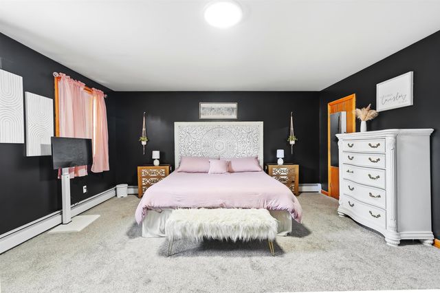 22 Colonial Drive, Salem, NH 03079