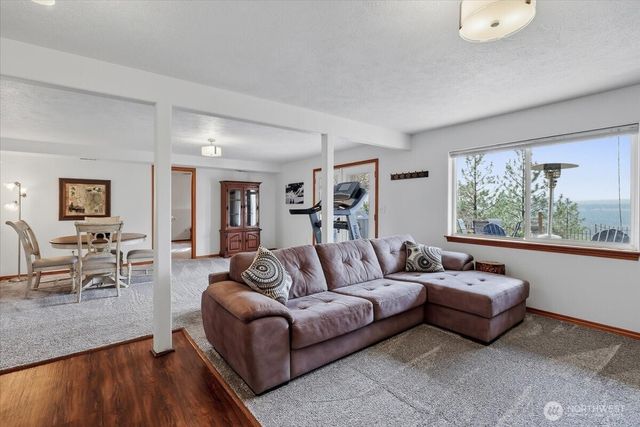 10935 N Acoma Drive, Spokane, WA 99208