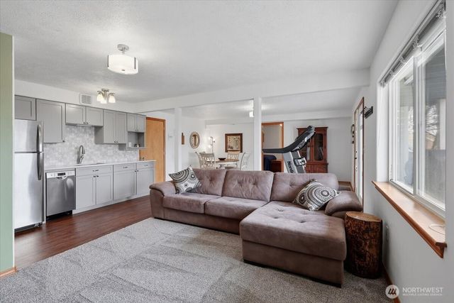 10935 N Acoma Drive, Spokane, WA 99208