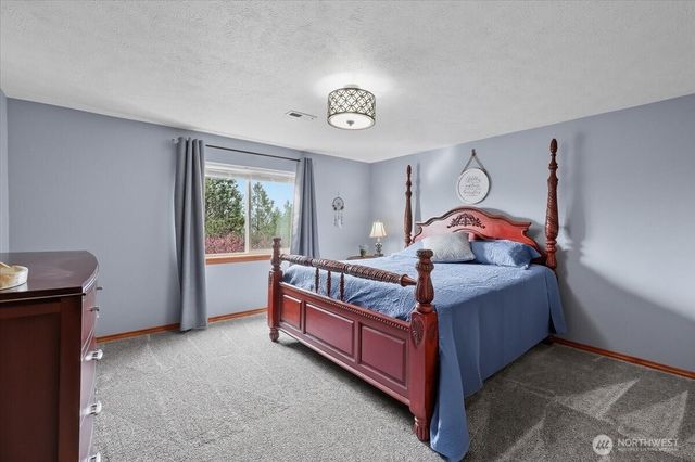 10935 N Acoma Drive, Spokane, WA 99208