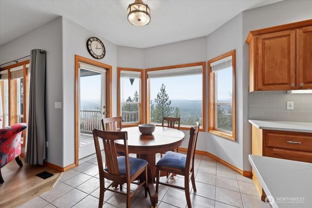 10935 N Acoma Drive, Spokane, WA 99208