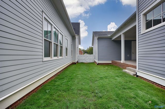 19 Angell Street NW, Huntsville, AL 35806