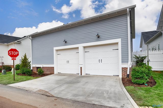 19 Angell Street NW, Huntsville, AL 35806