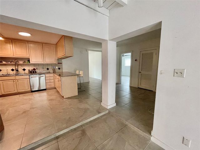 10642 SW 77th Avenue 10642, Pinecrest, FL 33156