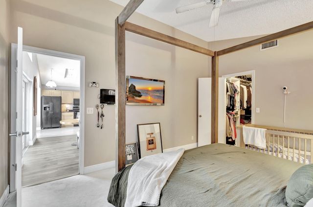 328 Hammocks Trail, Greenacres, FL 33413