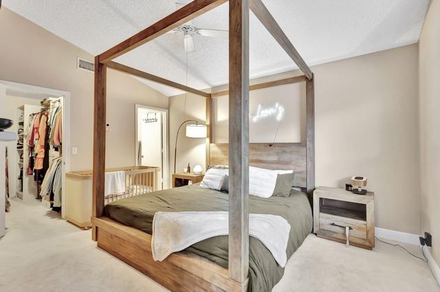 328 Hammocks Trail, Greenacres, FL 33413