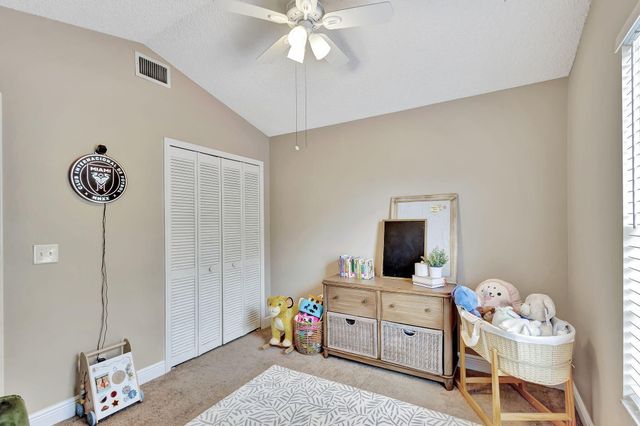 328 Hammocks Trail, Greenacres, FL 33413