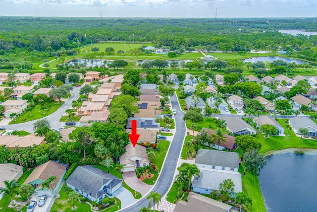 328 Hammocks Trail, Greenacres, FL 33413