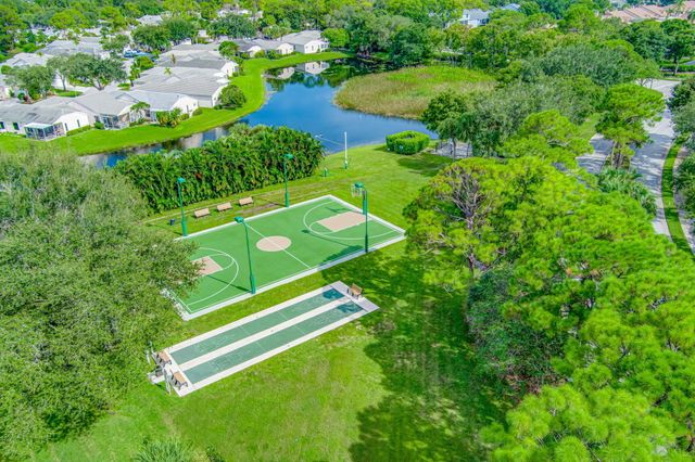 328 Hammocks Trail, Greenacres, FL 33413
