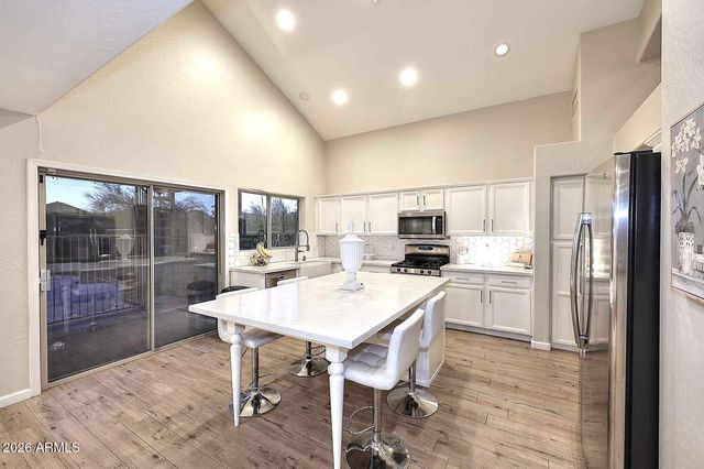 10382 E HILLERY Drive, Scottsdale, AZ 85255