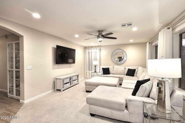 10382 E HILLERY Drive, Scottsdale, AZ 85255