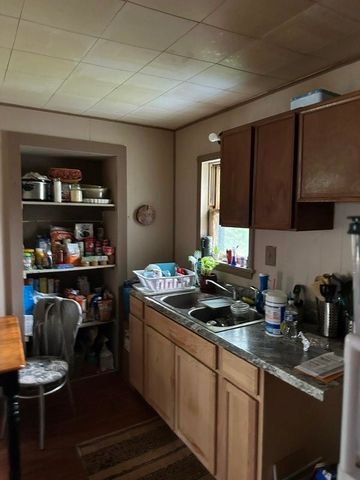 308 Phillips St, New Castle, PA 16101