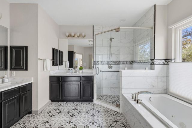 1015 Sunset Canyon DR N, Dripping Springs, TX 78620