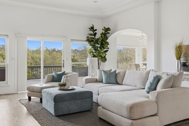 1015 Sunset Canyon DR N, Dripping Springs, TX 78620