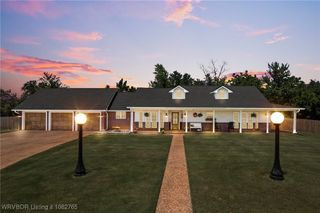 1430 Lakeview Estates Drive, Alma, AR 72921