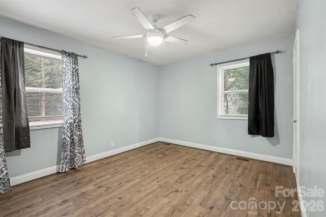 802 Stowe Drive, Lowell, NC 28098