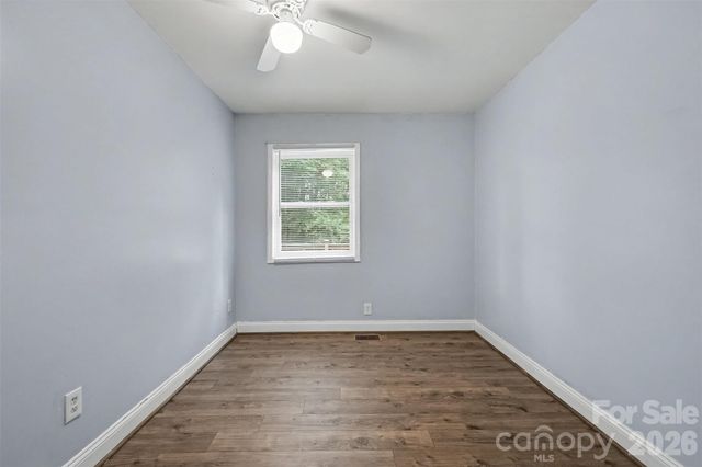 802 Stowe Drive, Lowell, NC 28098