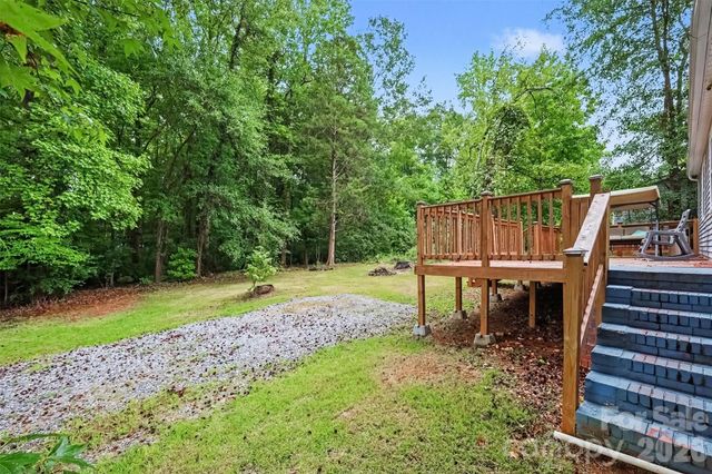 802 Stowe Drive, Lowell, NC 28098