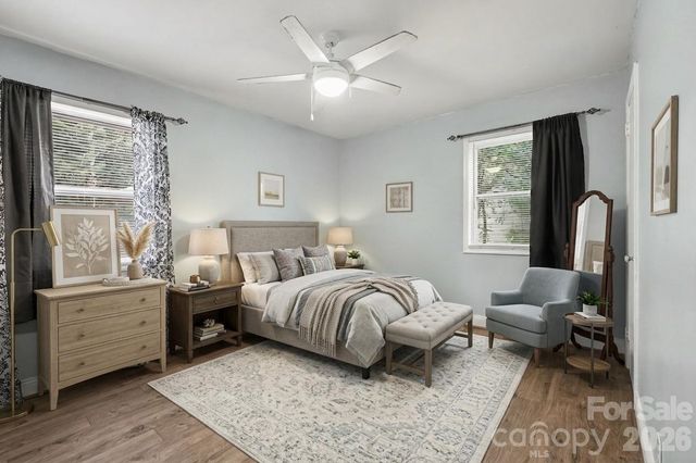 802 Stowe Drive, Lowell, NC 28098