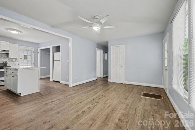 802 Stowe Drive, Lowell, NC 28098