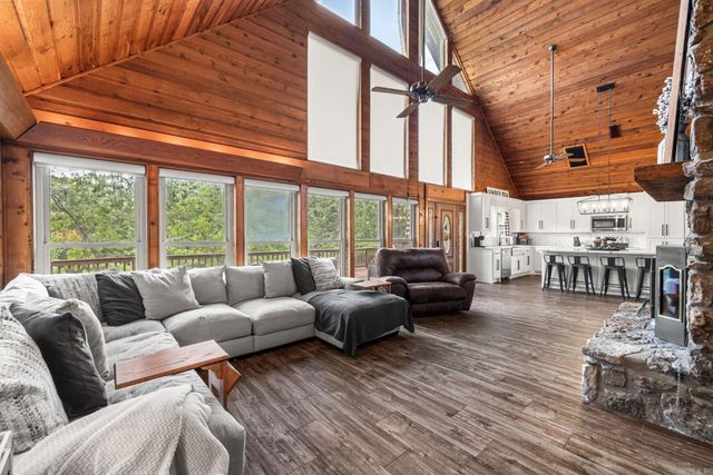 572 Memory Lane, Cabot, AR 72023