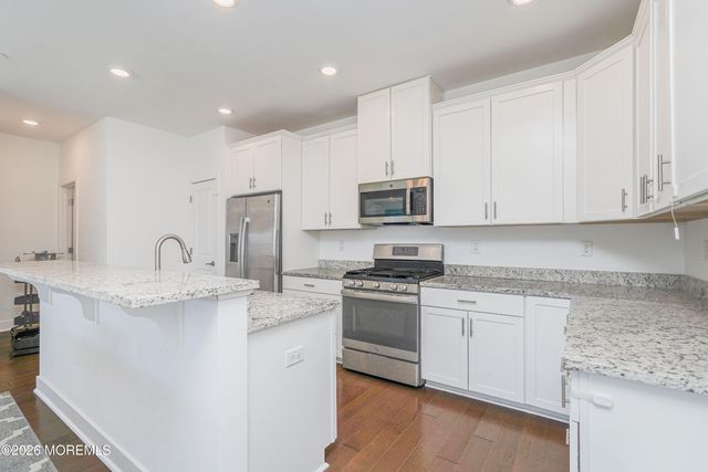 37 Midway Road N, Tinton Falls, NJ 07724