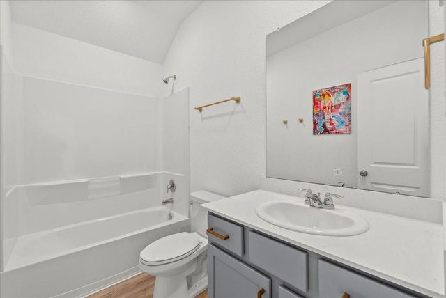 2018 Penwern Alley Lane, League City, TX 77573