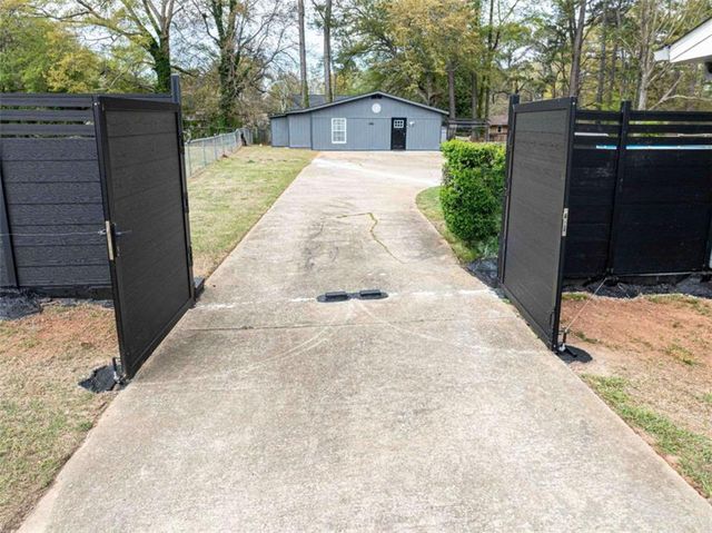 770 SE Bluebird Drive, Conyers, GA 30094