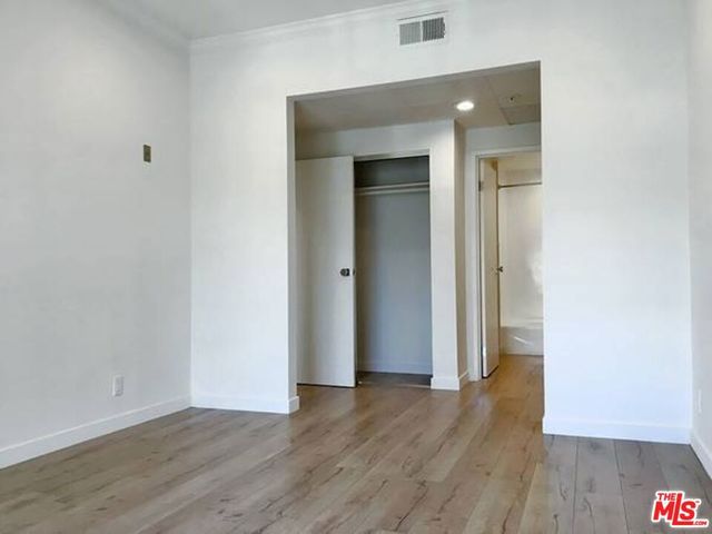 301 S SWALL Drive 202, Los Angeles, CA 90048