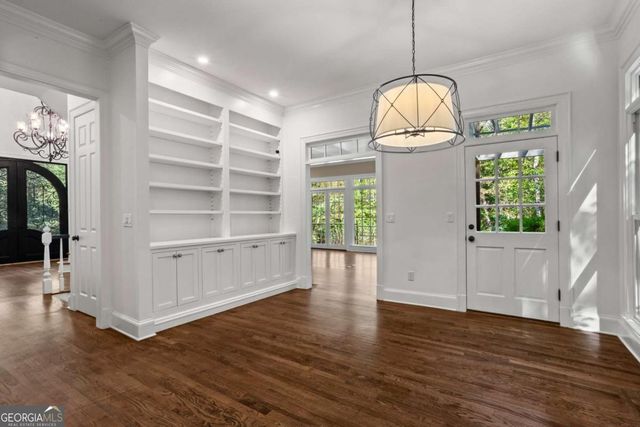 1235 W Garmon Road NW, Sandy Springs, GA 30327