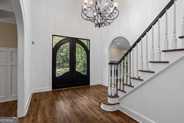 1235 W Garmon Road NW, Sandy Springs, GA 30327