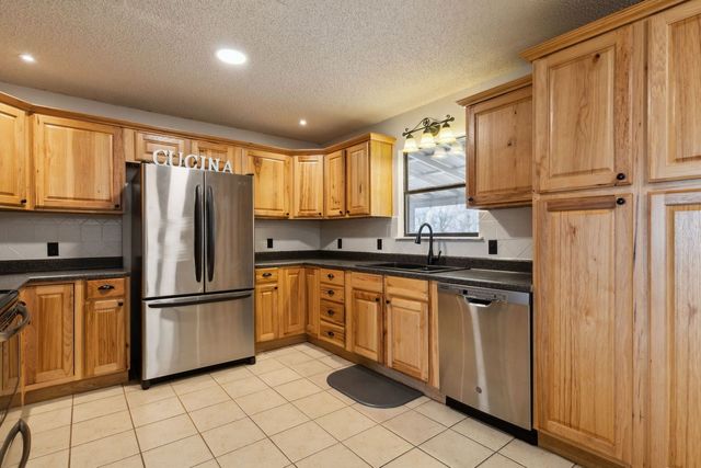 5670 Fm 1571, Lone Oak, TX 75453