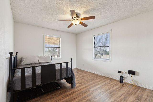 5670 Fm 1571, Lone Oak, TX 75453