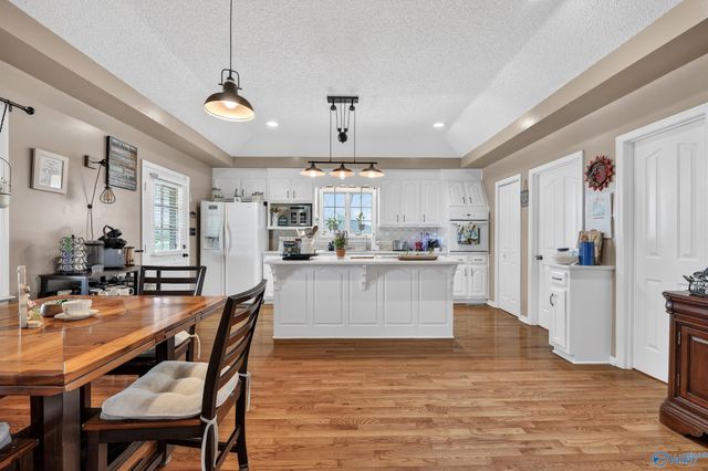 28510 Cedar Hill Road, Ardmore, AL 35739