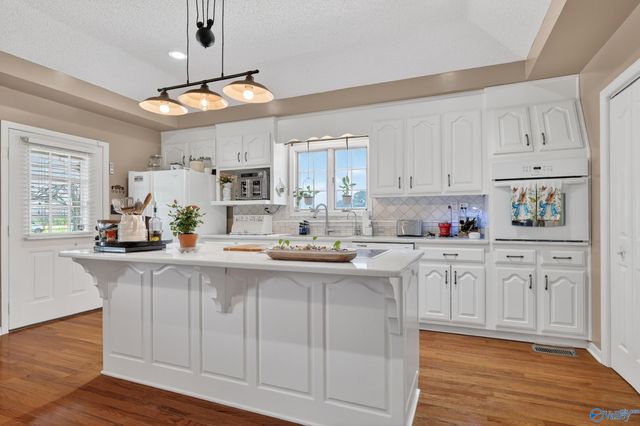 28510 Cedar Hill Road, Ardmore, AL 35739