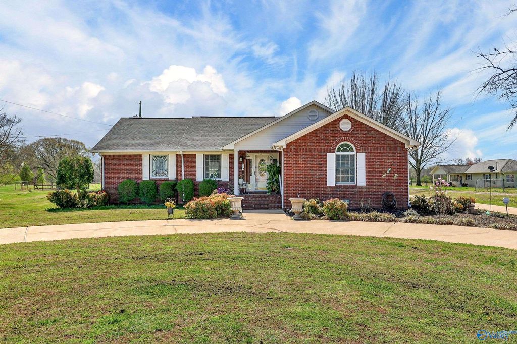 28510 Cedar Hill Road, Ardmore, AL 35739