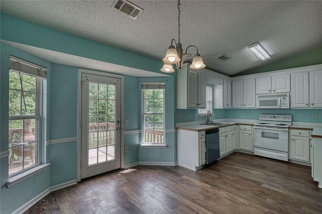 1916 Brenda Street, Statham, GA 30666