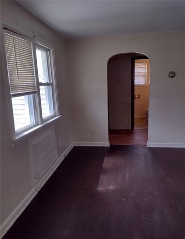 243 Kay St, Wampum, PA 16157