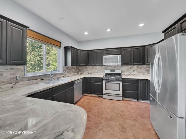 8440 S Yankee Circle, Wasilla, AK 99654