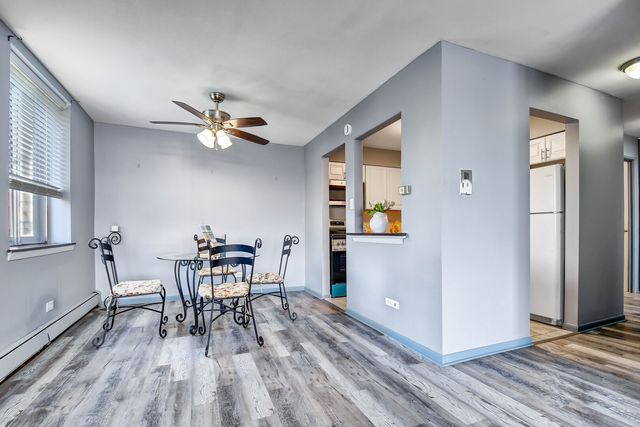 9740 S Pulaski Road 306, Oak Lawn, IL 60453