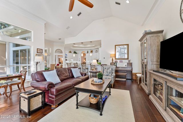 686 FREDERIC Drive, Fleming Island, FL 32003