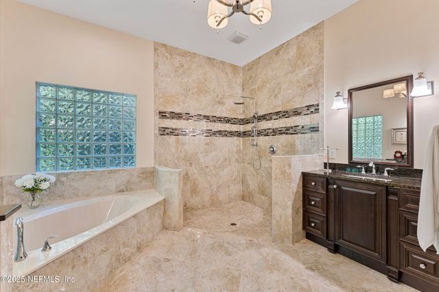 686 FREDERIC Drive, Fleming Island, FL 32003
